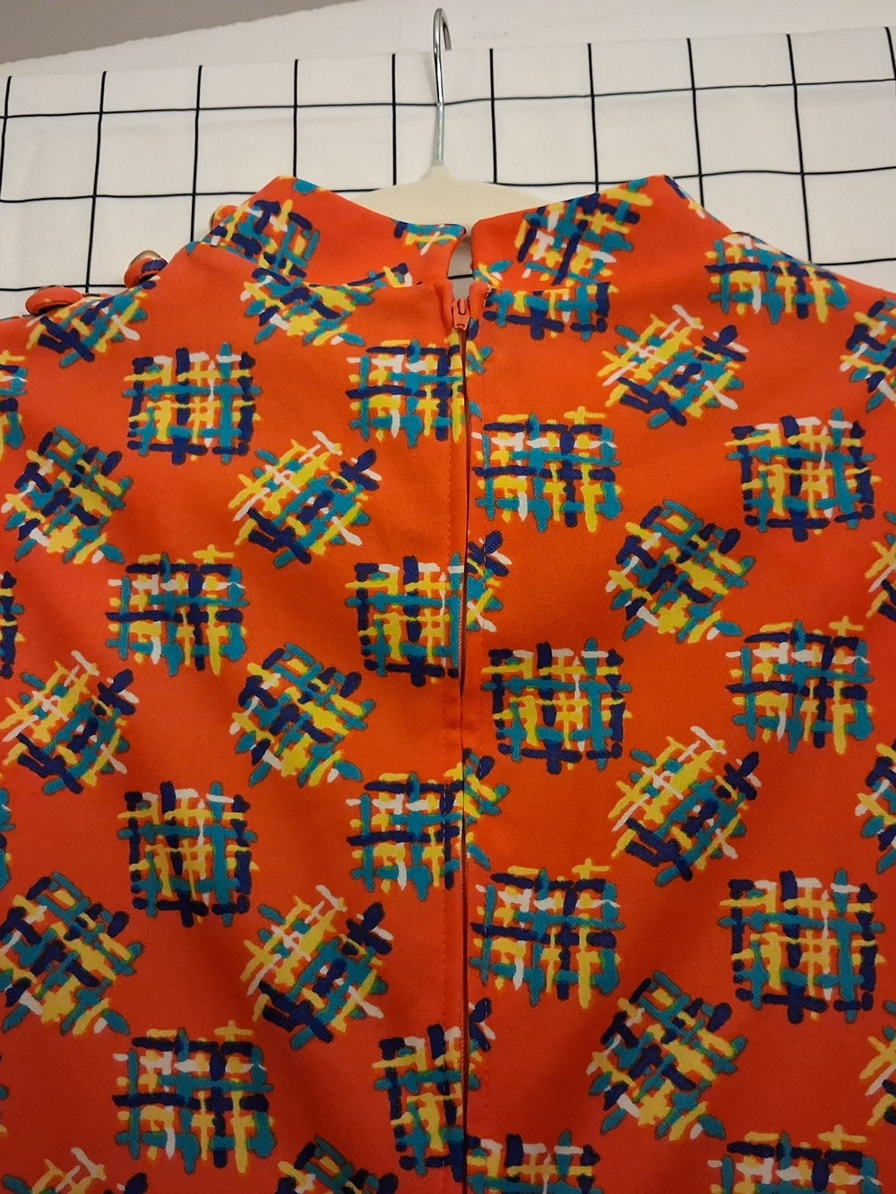 Vintage 60s Sleeveless Mod Shift Dress Orange With Blue And Yellow Accent - Picture 6 of 6